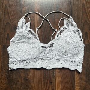 BRALETTE